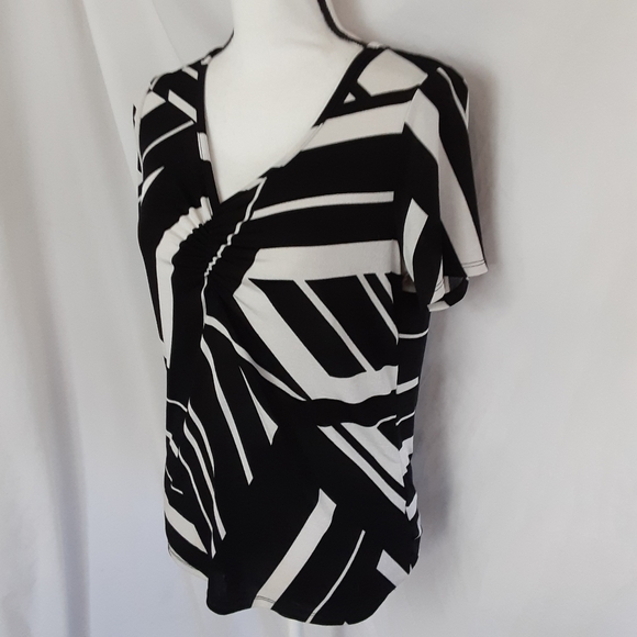 JACLYN SMITH Abrstract Blouse - Picture 3 of 5